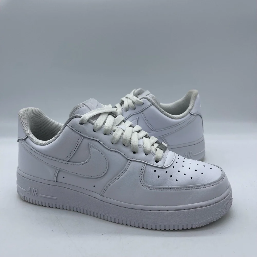 Nike Air Force 1 '07 Low CW2288-111 Men's Size 9 Shoes‎ Triple White Sneakers
